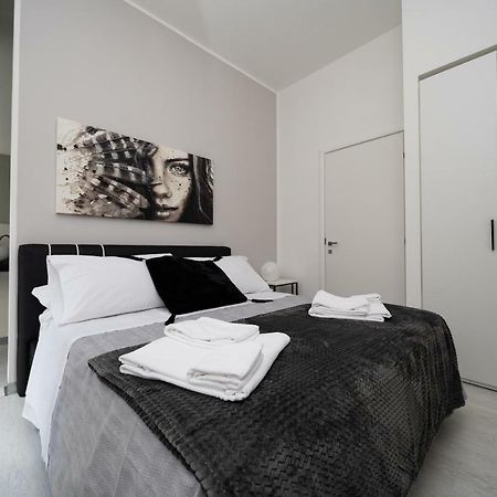White Rooms レッジョ・ディ・カラブリア エクステリア 写真